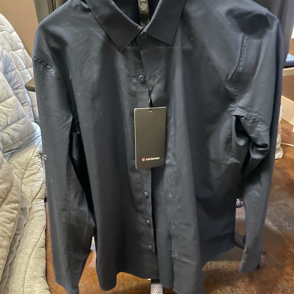 Lululemon Down to the wire button up shirt